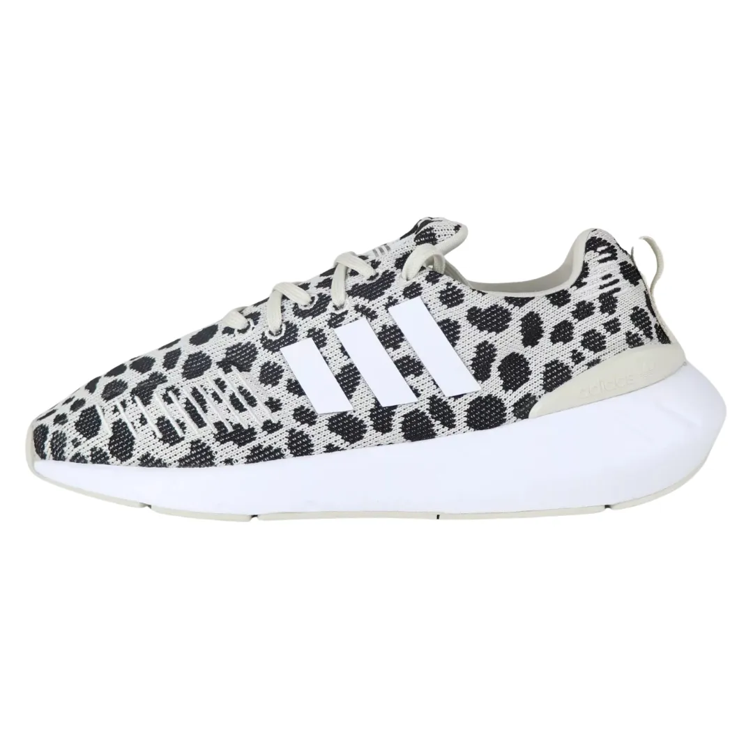 Adidas - Kid's Swift Run 22 J 'Polka Dot' - Talc / Cloud White / Core Black