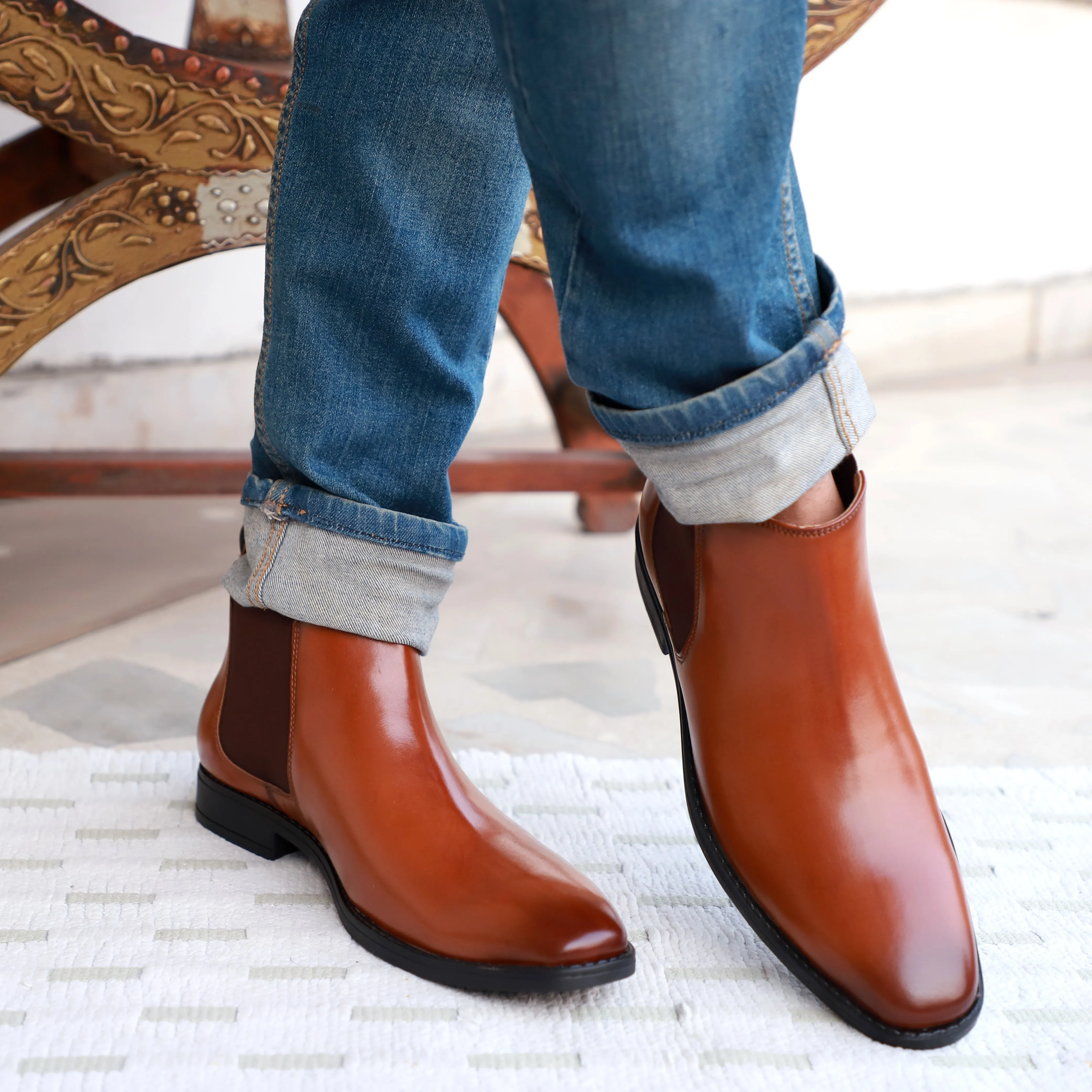NICHE Classic Tan Chelsea Boots