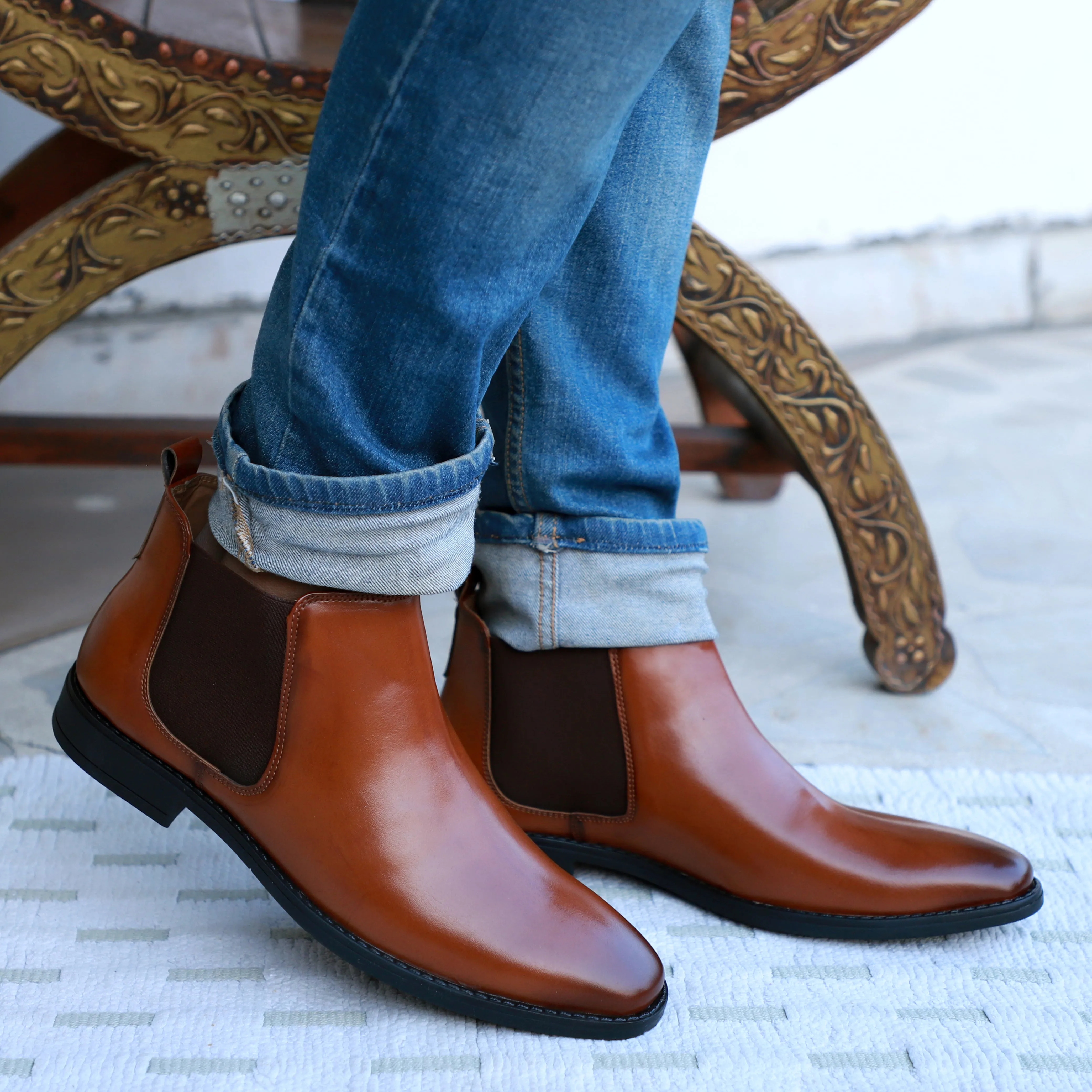NICHE Classic Tan Chelsea Boots