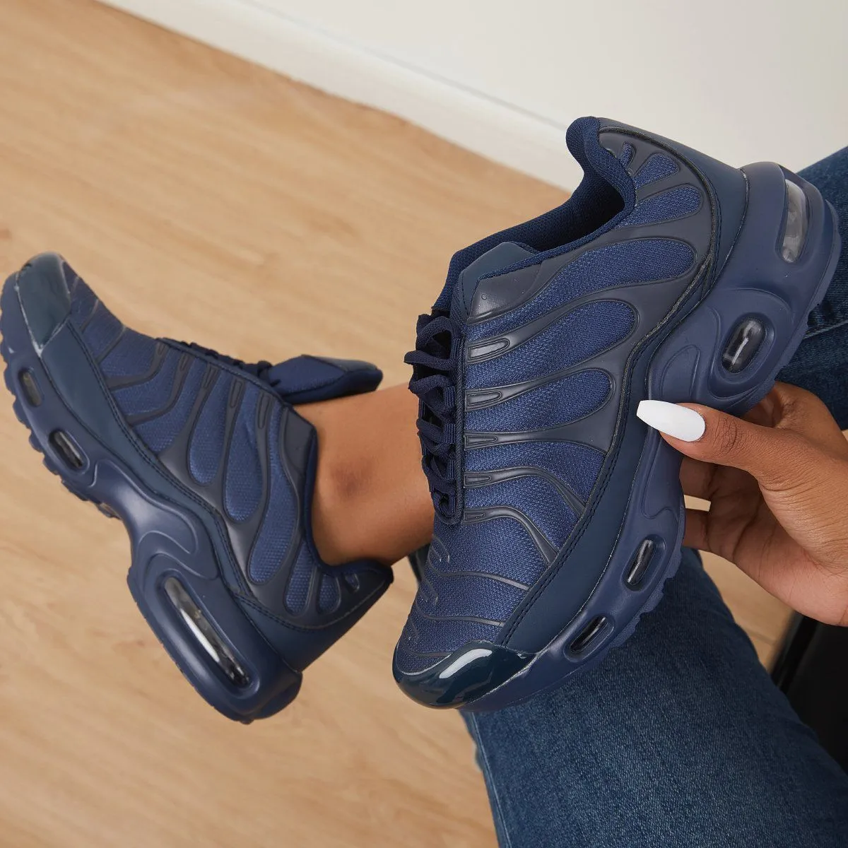 Sohiwoo  Women Comfortable Sneakers Air Cushion Lace-Up Running Shoes Chunky Sneakers